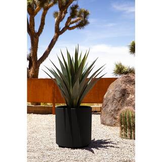 Veradek Demi 20 in. Round Black Plastic Planter (2 Pack) DMV20B-2PK