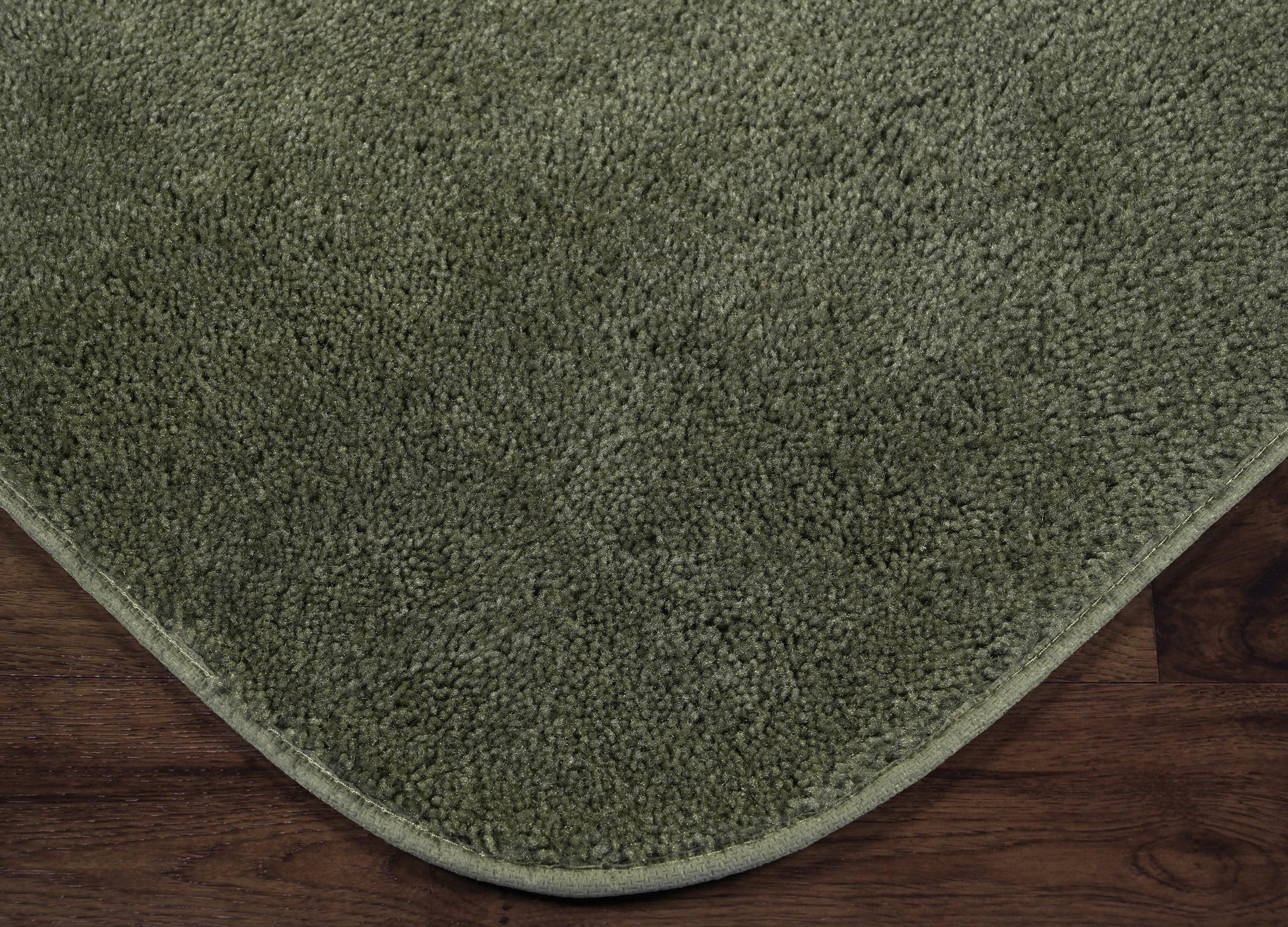 Garland Rug Traditional 24 in. x 40 in. Plush Nylon Washable Bath Rug Deep Fern