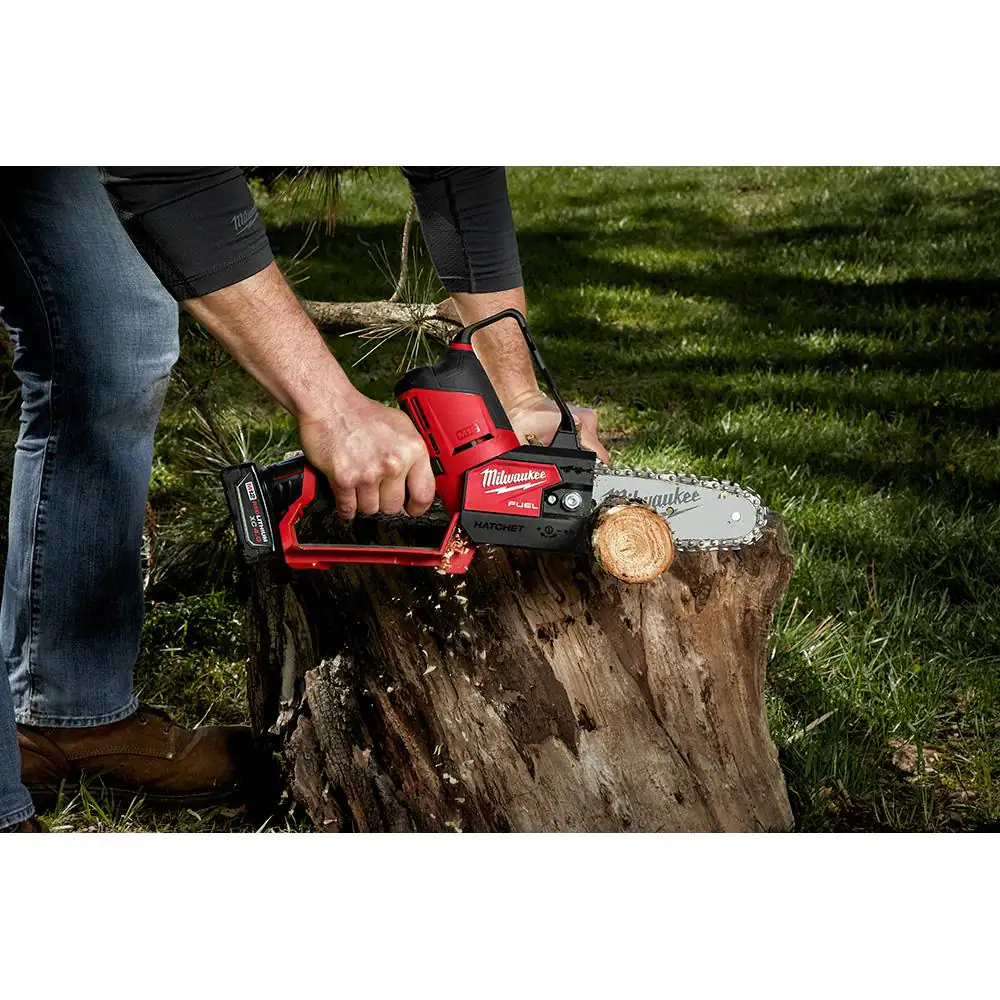 Milwaukee 2527-21 M12 FUEL 12-Volt Lithium-Ion Brushless Cordless 6 in. HATCHET Pruning Saw Kit with 4.0 Ah Battery and Charger