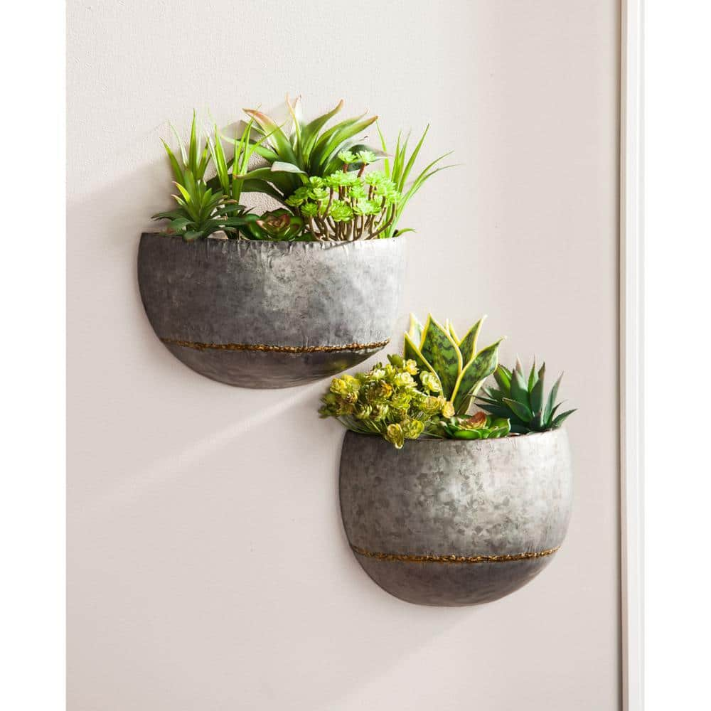 Evergreen Silver Metal Wall Planters， (Set of 2) 8PMTL053