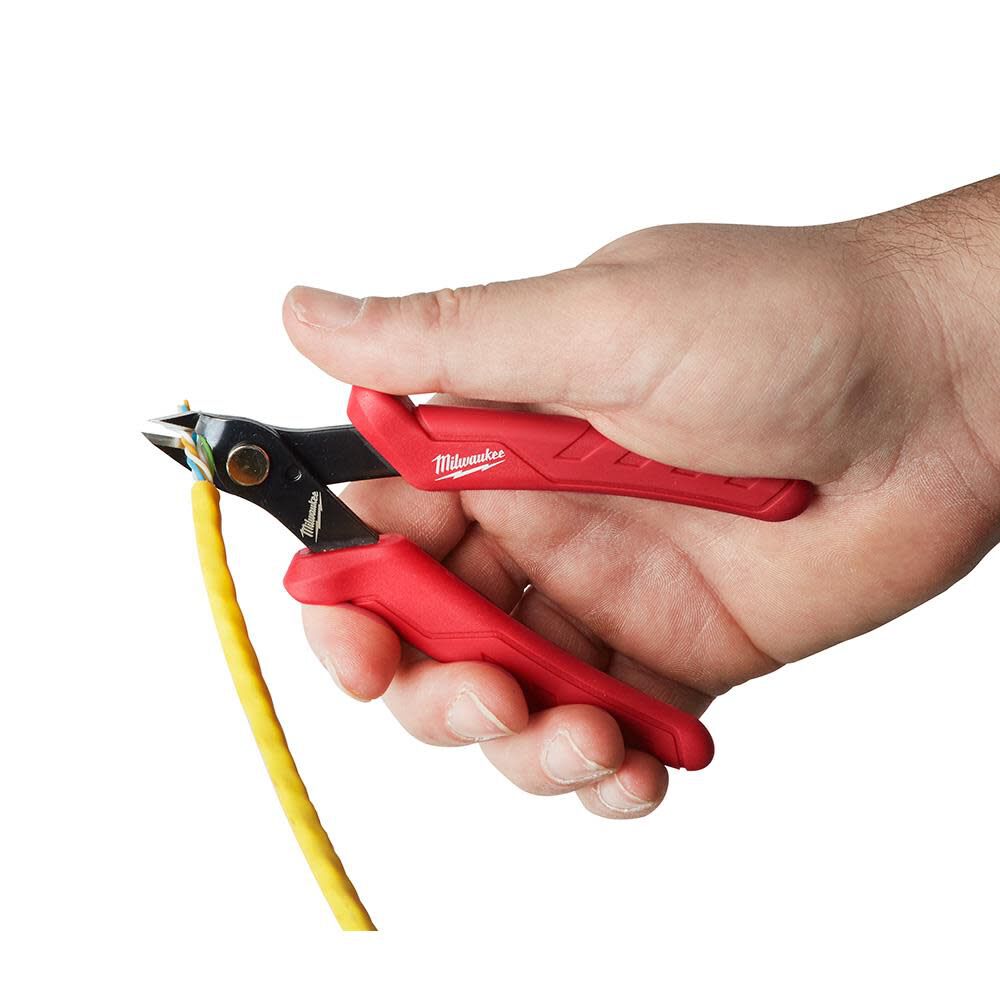 Milwaukee Mini Flush Cutters 48-22-6105 from Milwaukee