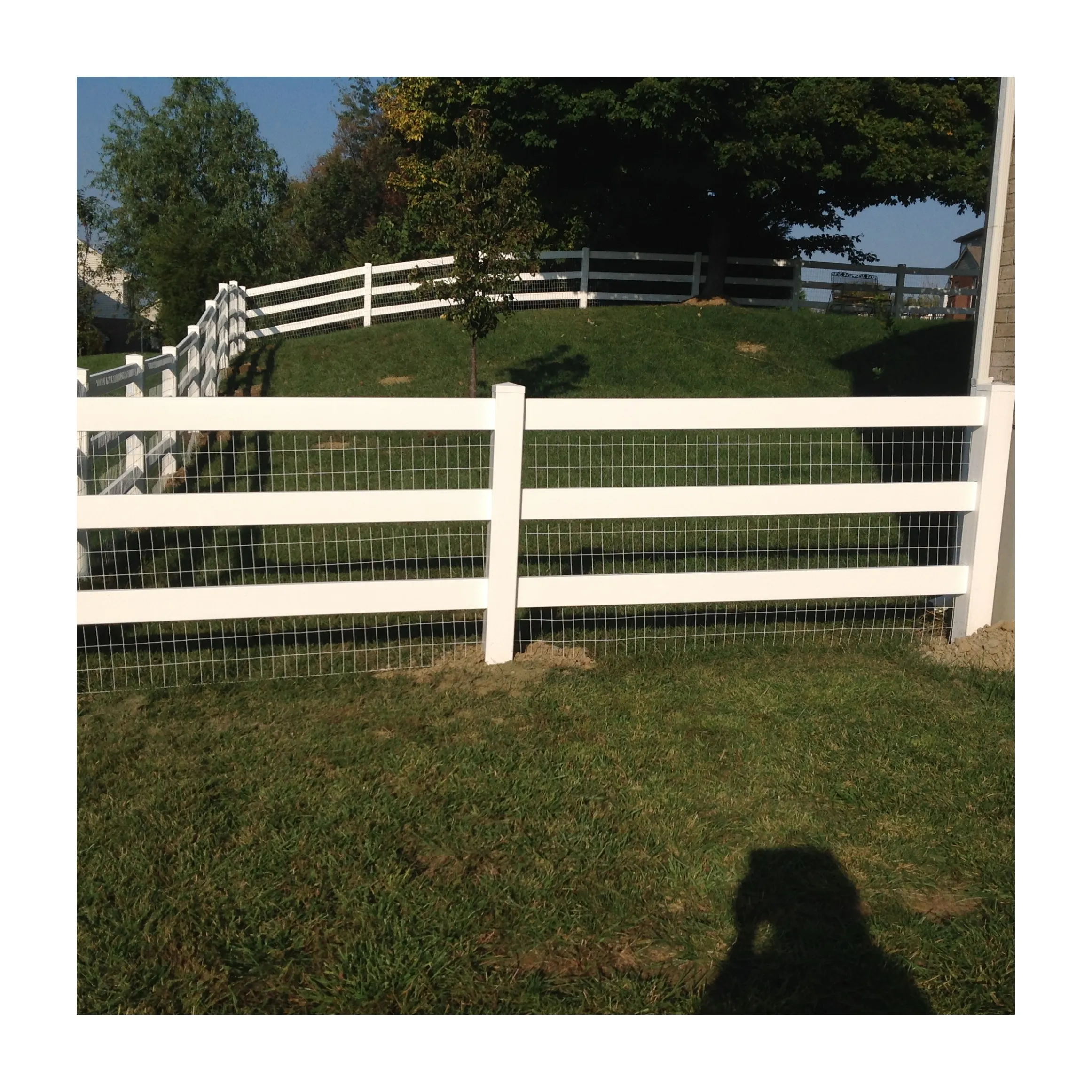 High quality 3 rails pvc no climb  horse fence for ranch