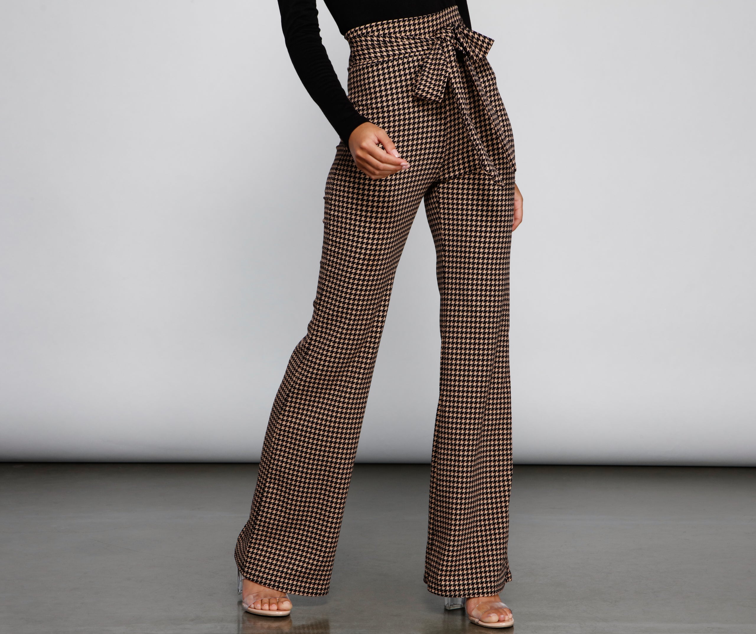 Chic Tie-Front Houndstooth Pants