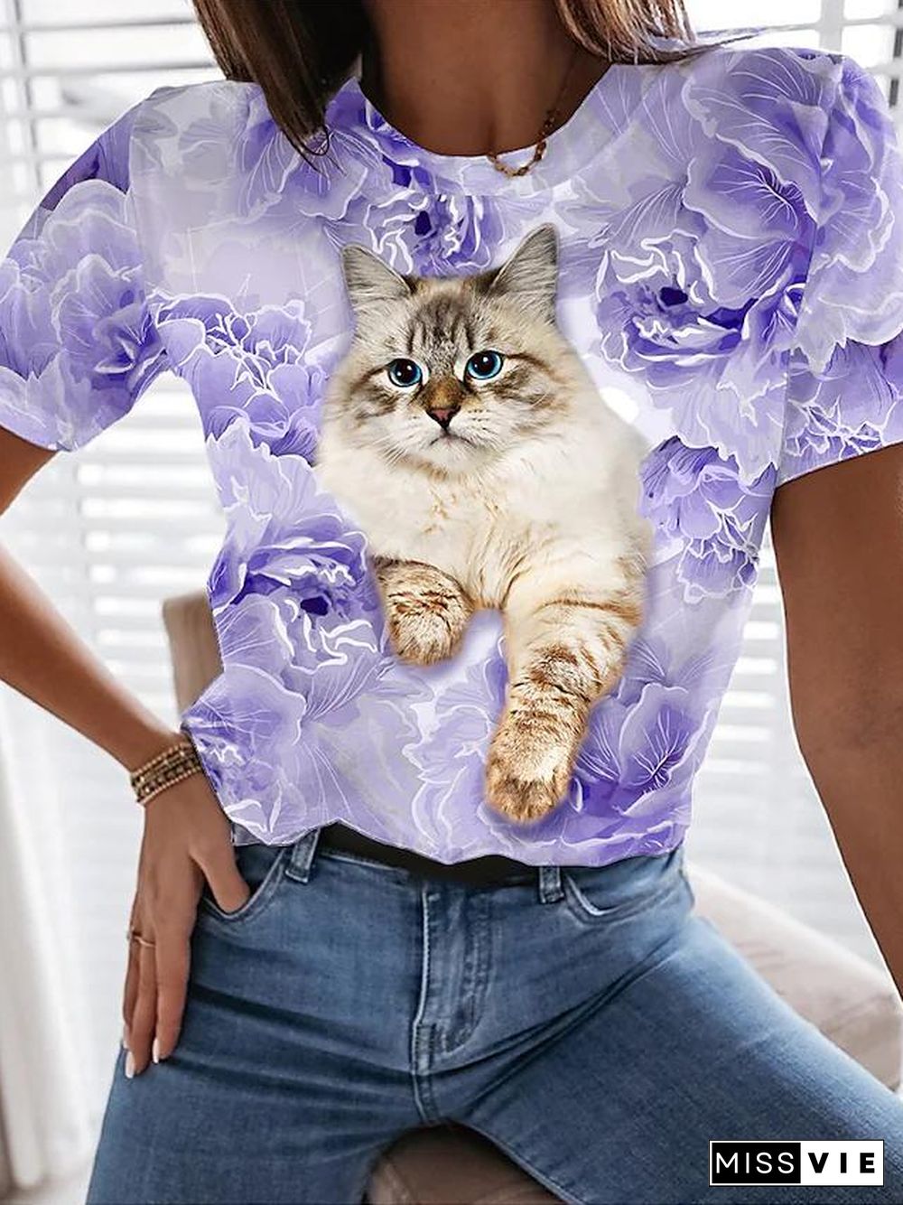 Vivid Cat And Flower Pattern Creative T-Shirt