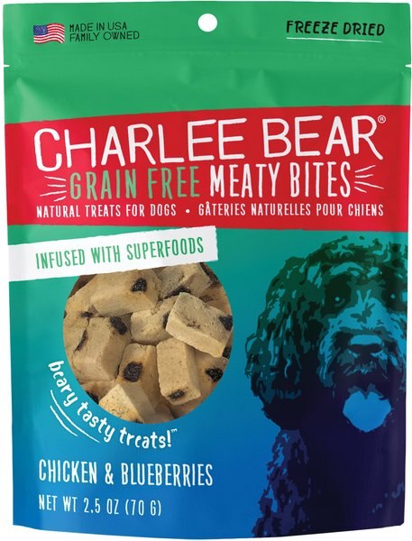 Charlee Bear Meaty Bites Chicken and Blueberries Grain-Free Freeze-Dried Dog Treats