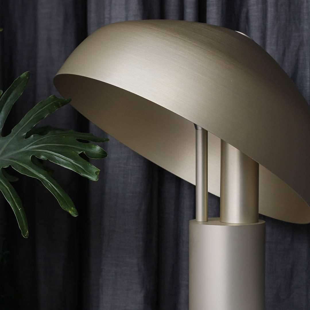 Ora Desk Lamp