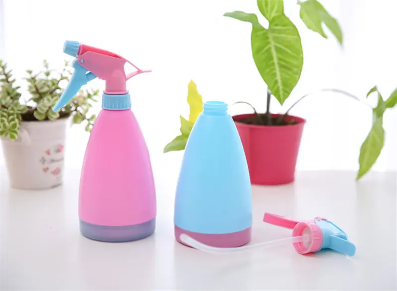 Creative Candy Color Watering Sprayer Bottle Hand Pressure Watering Plastic Sprayer