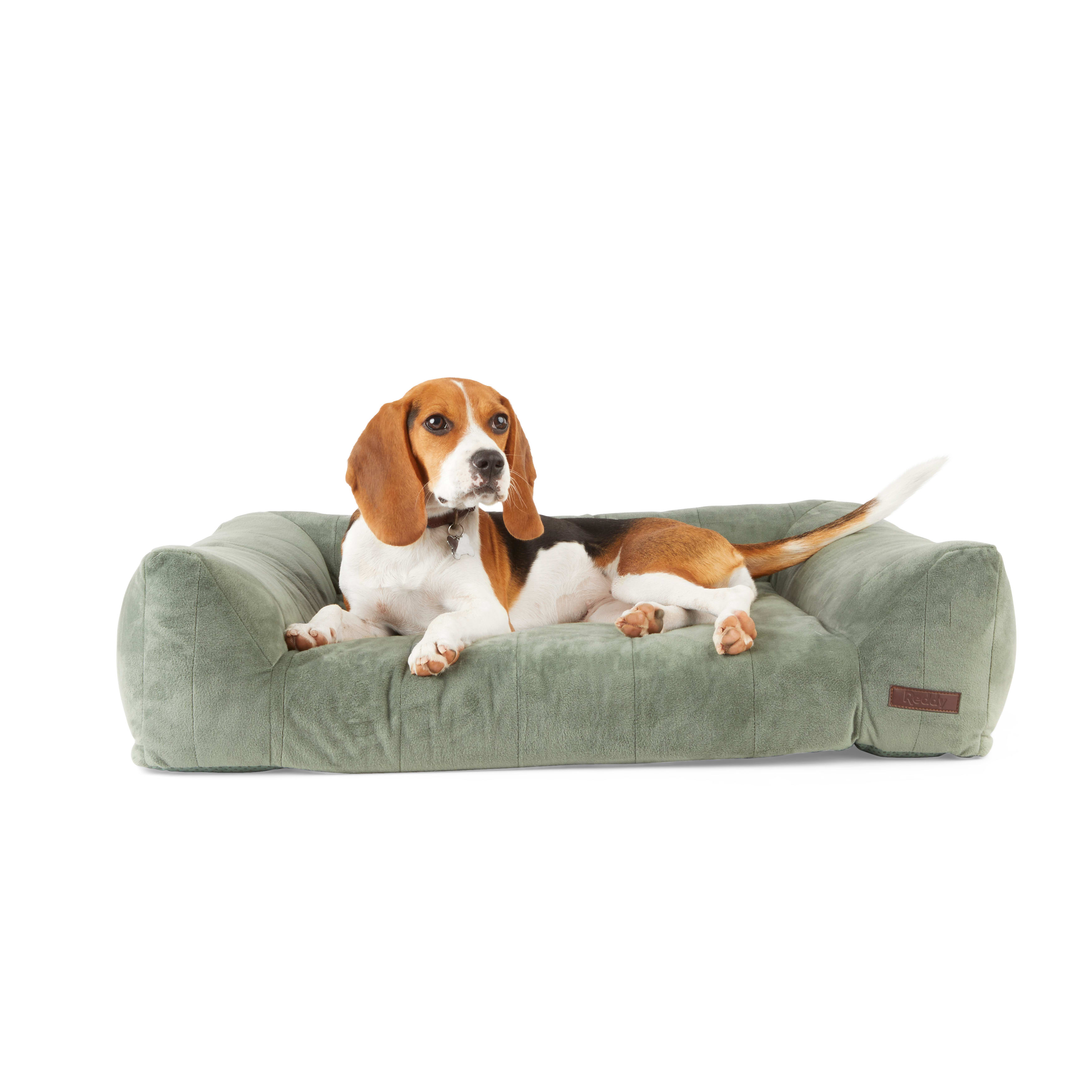 Reddy Quilted Lounger Dog Bed， 32