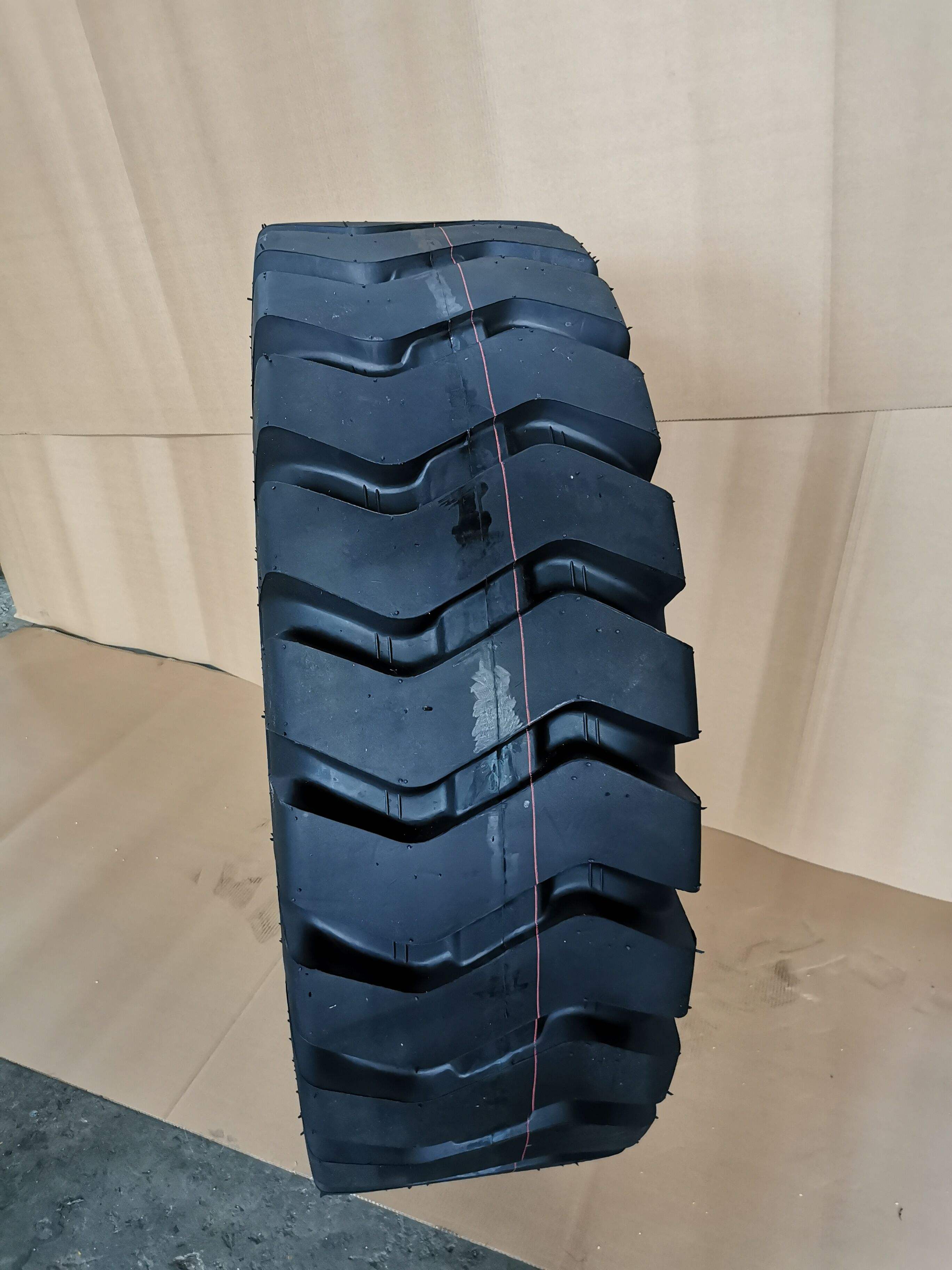 Hot Selling Cheap Loader Accessories Tyres 23.5 25 E3/L3 Loader Forklift Tires