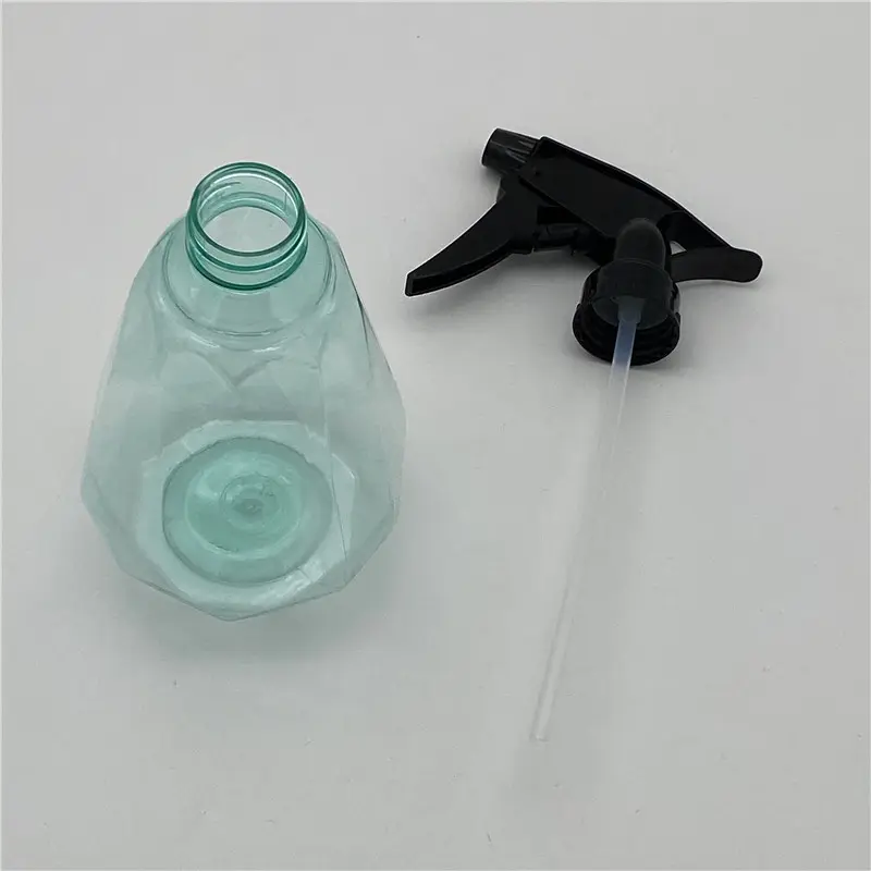 500ml Portable Fogger Sprayer Plastic Mist Sprayer Manual Household Tool Sprayer