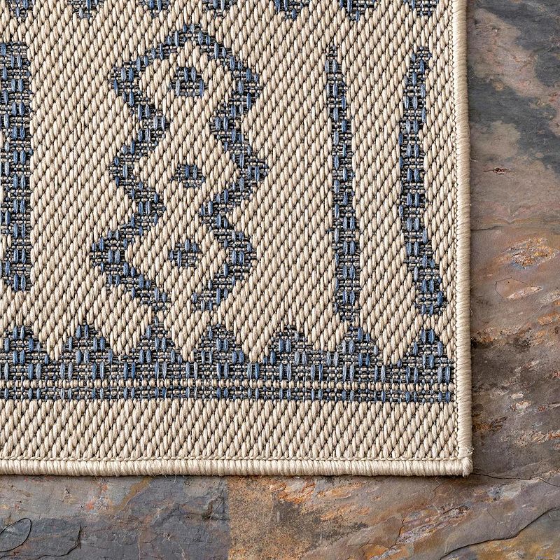 nuLOOM Noemi Tribal Relief Indoor/Outdoor Area Rug