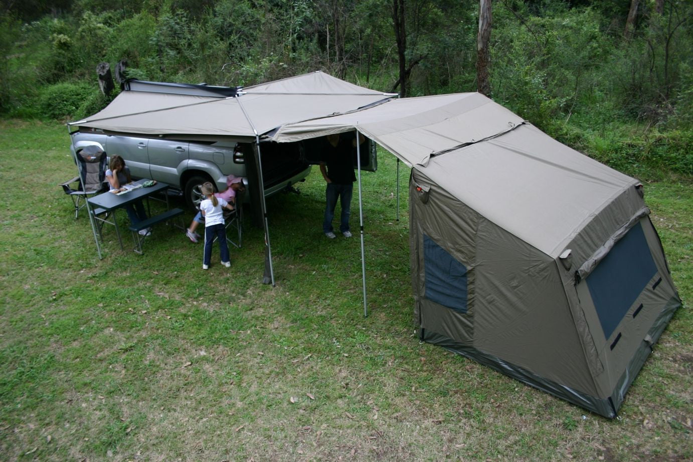 Oztent RV 4 - 5 Person 30 Second Tent