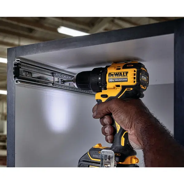 DEWALT DCD708C2 20V Atomic MAX Brushless Compact 1/2 Drill/Driver Kit