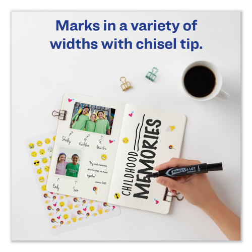 Avery MARKS A LOT Regular Desk-Style Permanent Marker， Broad Chisel Tip， Black， Dozen (07888)