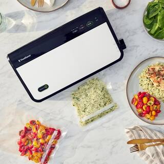 FoodSaver White Food Vacuum Sealer with Bonus Handheld Vacuum Sealer 985120302M