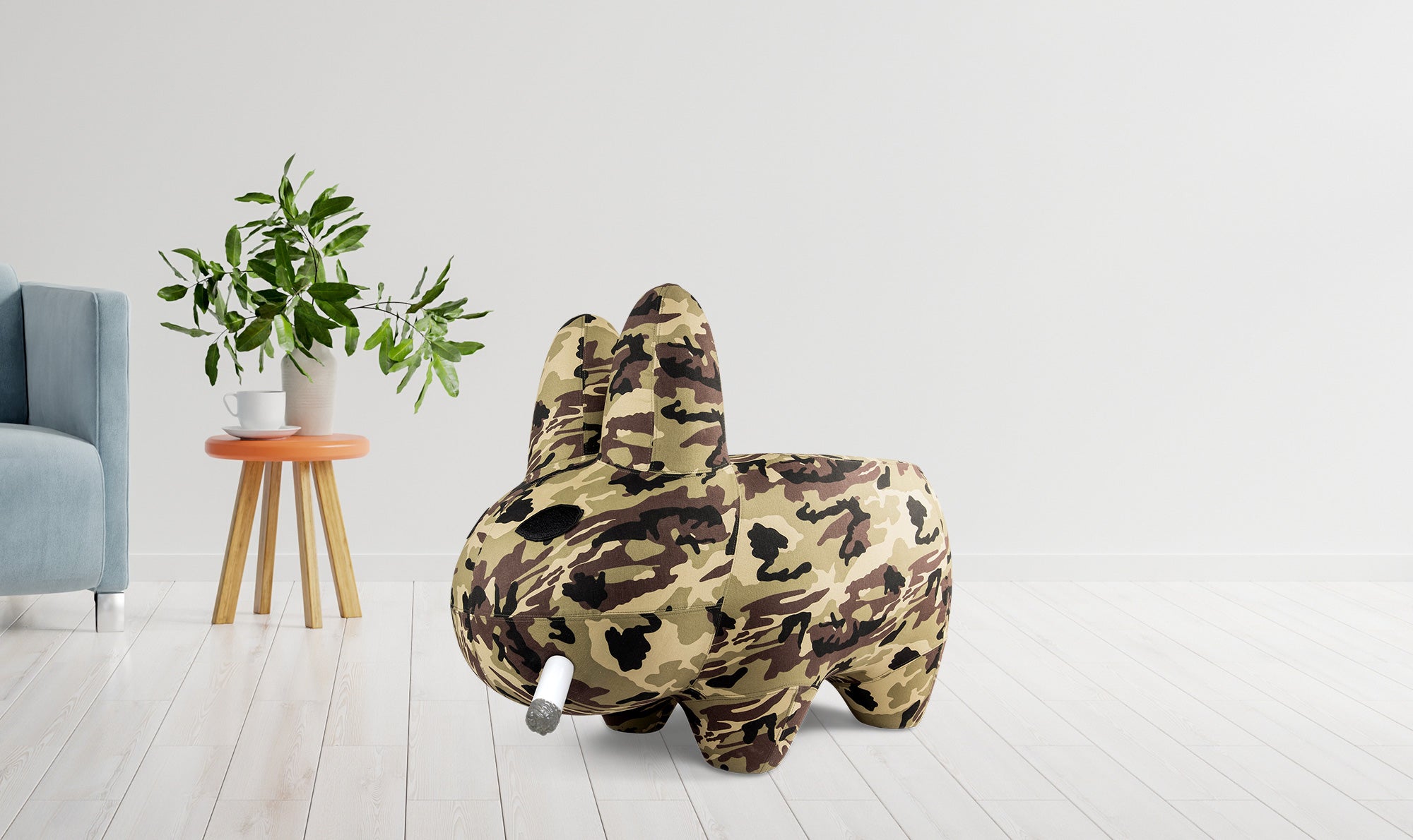 Art Giant Camo Smorkin' Labbit Stool by Frank Kozik (PRE-ORDER)