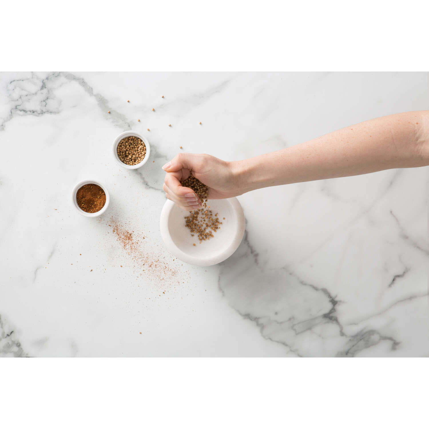 Chefn White/Gray Silicone Mortar and Pestle