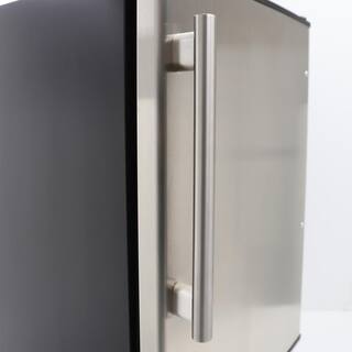 Maxx Ice Countertop or Built-In Ice Maker in Stainless Steel MIMC15C