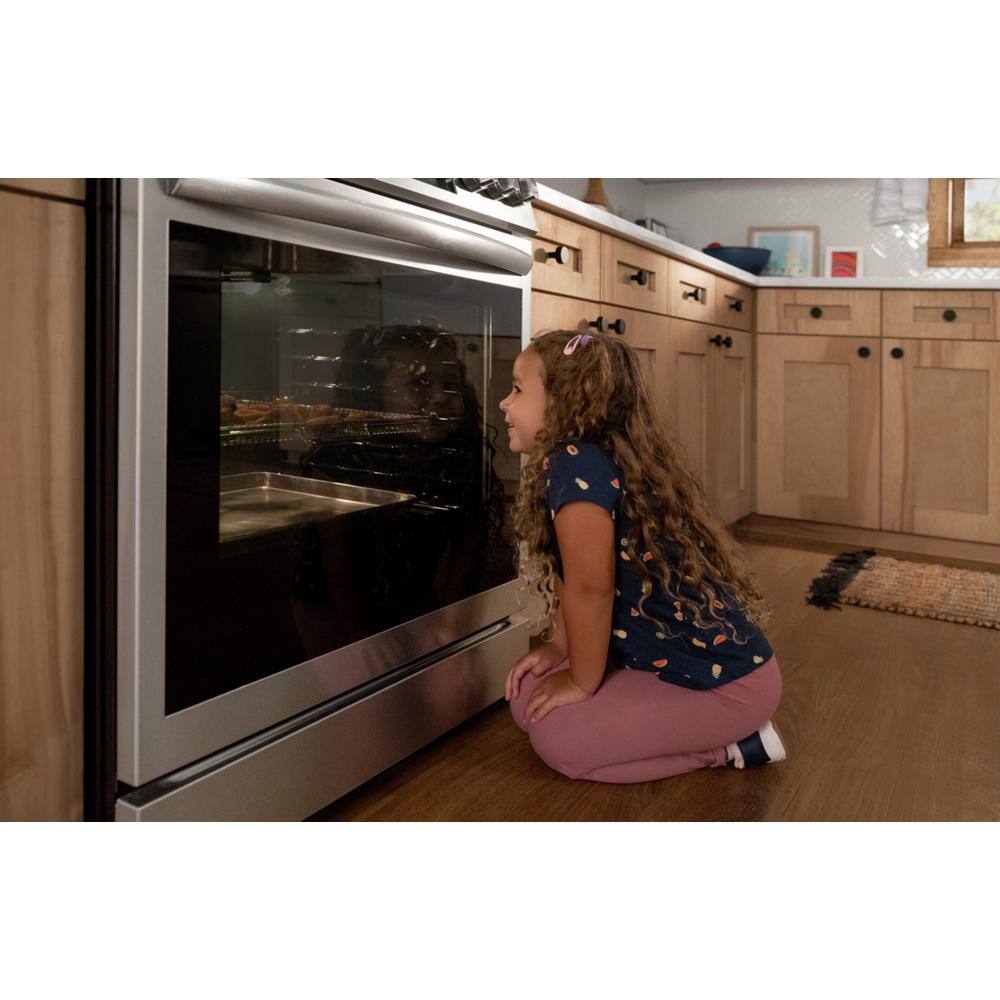 FRIGIDAIRE GALLERY 30 in. 6 cu. ft. 5 Burner Slide-In Gas Range with Total Convection in Air Fry in Smudge Proof Stainless Steel GCFG3060BF