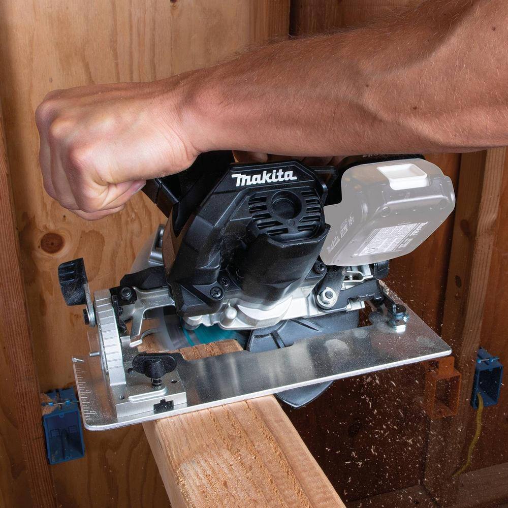 Makita 18V LXT Sub-Compact Lithium-Ion Brushless Cordless 6-12 in. Circular Saw AWS Capable (Tool-Only) XSH05ZB