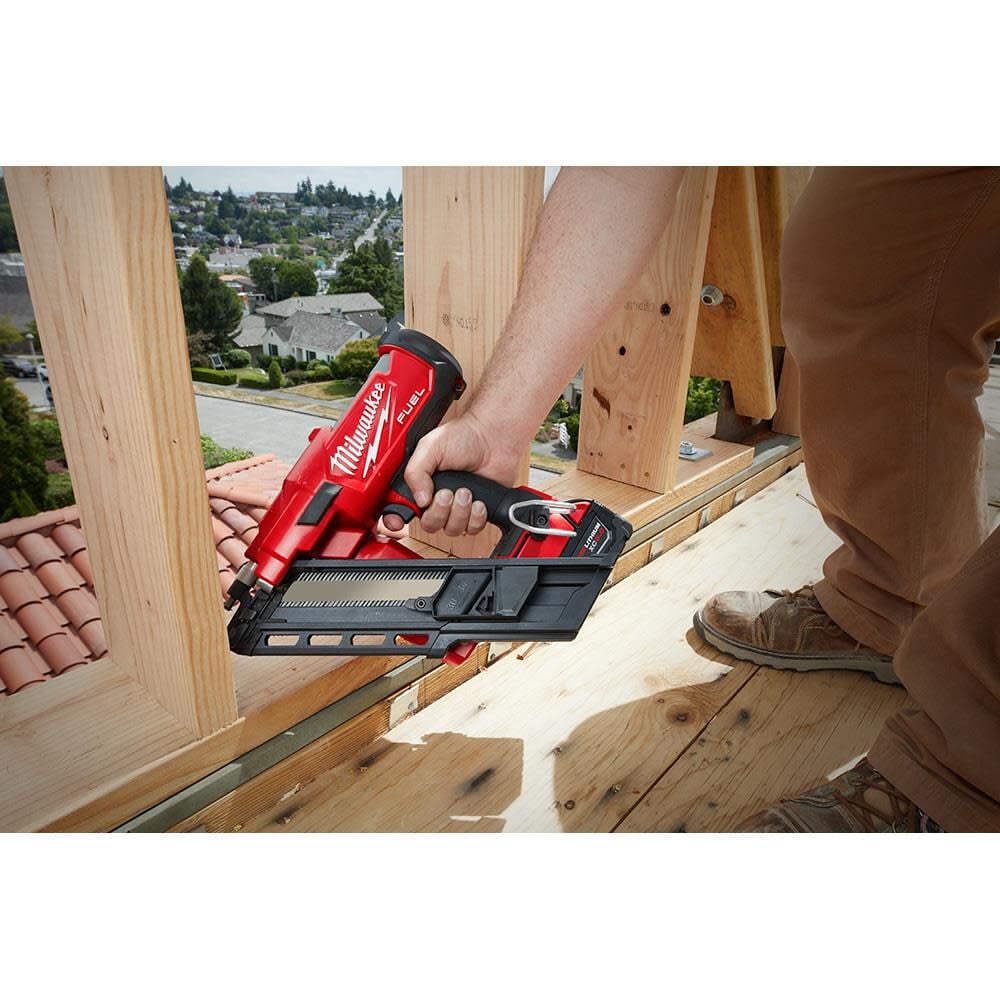 Milwaukee M18 FUEL 30 Degree Framing Nailer 2745-20 from Milwaukee