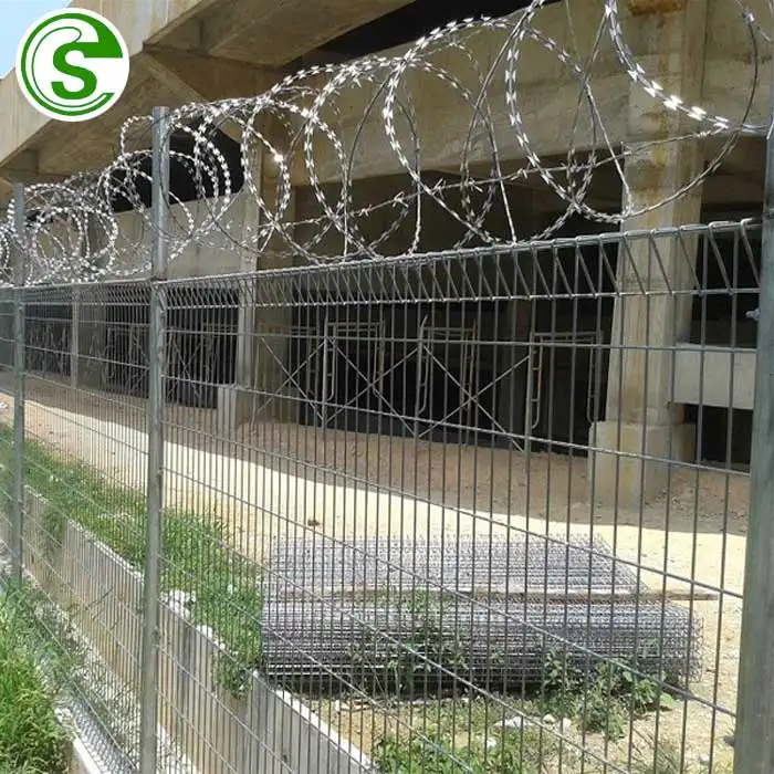 Hot Sale Roll Top Triangle Wire Mesh Fence High Quality BRC Fence Panel For Garden Fence