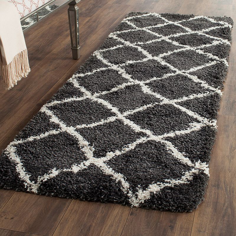 Safavieh Belize Tribal Lattice Shag Rug