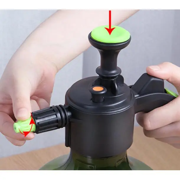 Hot sale 3L Pneumatic Watering Flower Spray Bottle Succulent Plants Watering Kettle Household Small Sprayer Watering Can