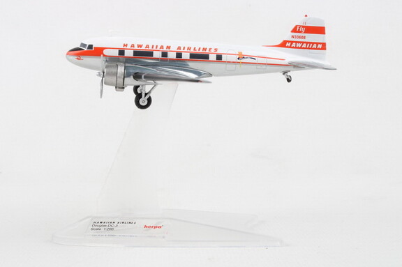 Herpa HE572613 Hawaiian Dc 3 1/200 Viewmaster