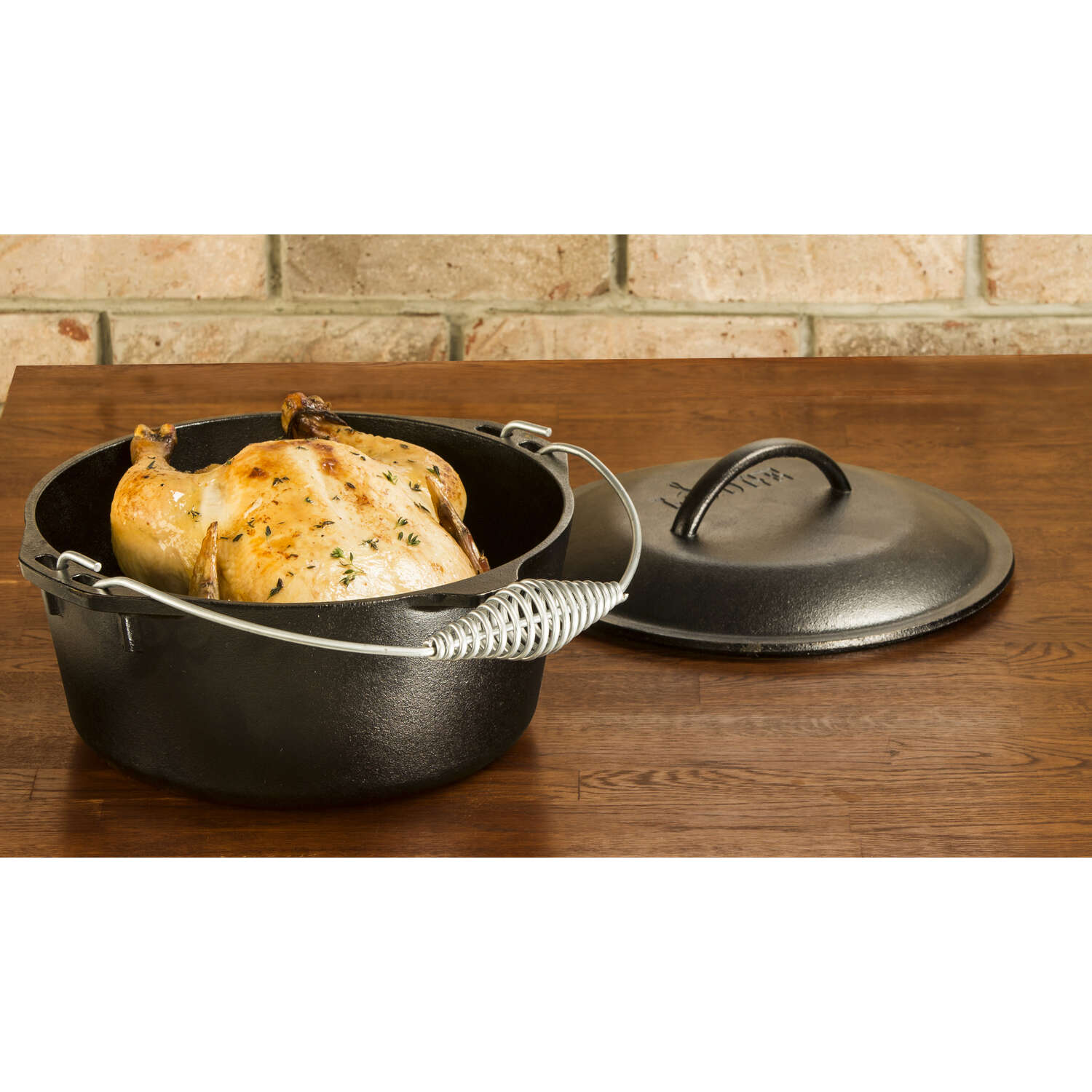 Lodge Logic Cast Iron Dutch Oven 10.25 in. 5 Black