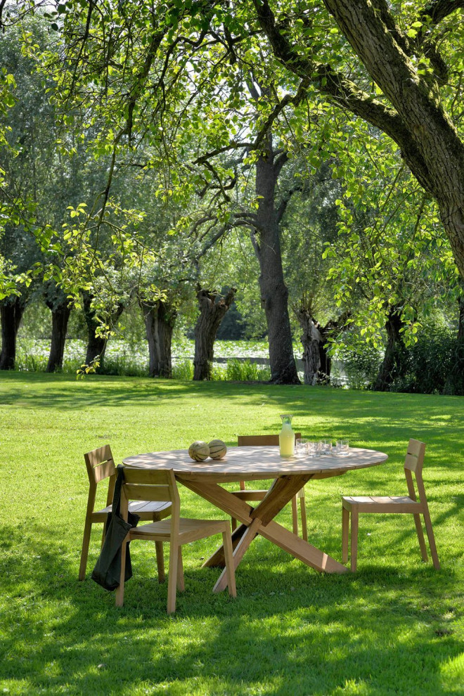 Solid Teak Outdoor Dining Table  OROA Circle   Transitional   Outdoor Dining Tables   by Oroa   Eichholtz Furniture  Houzz