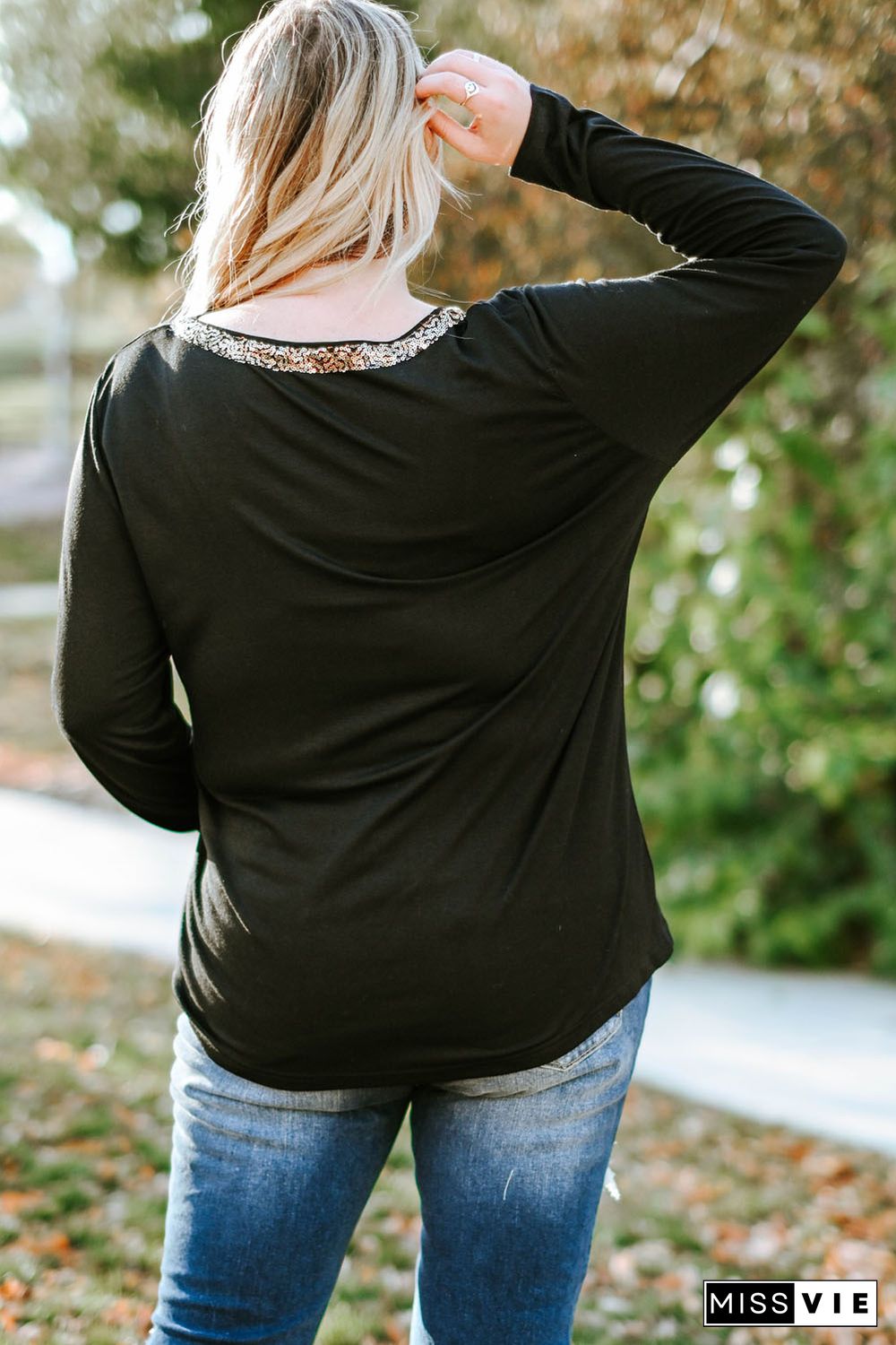 Black Long Sleeve Sequined V Neck Plus Size Top