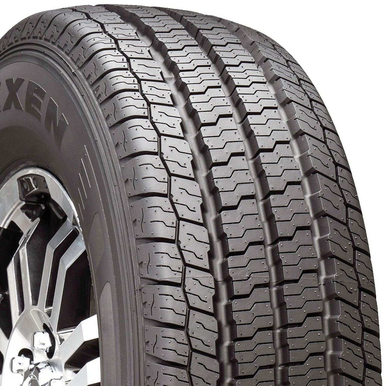 Nexen Roadian CT8 HL 235