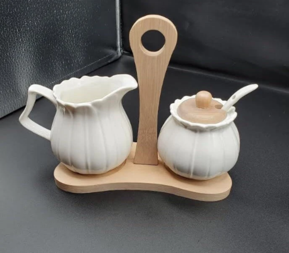 Debora Carlucci White Porcelain Sugar And Creamer Set On Bamboo Base