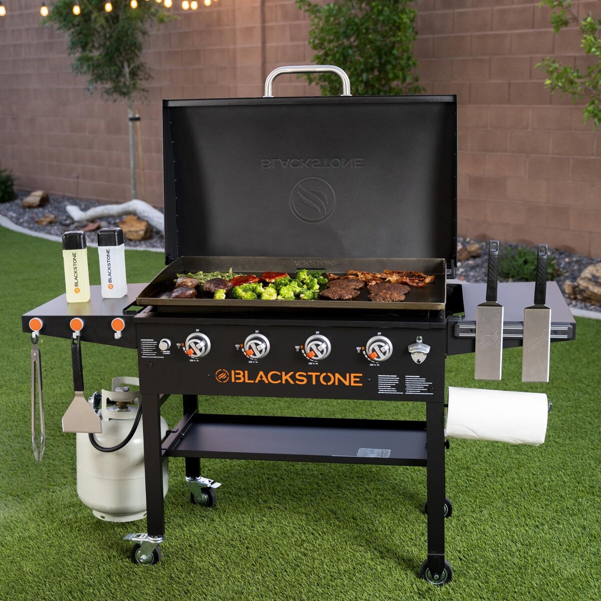 Blackstone 36-Inch with Hood and Griddle Cover