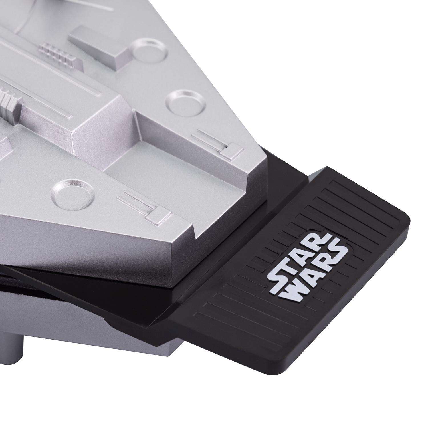 Uncanny Brands Star Wars 1 waffle Matte Silver Aluminum Waffle Maker