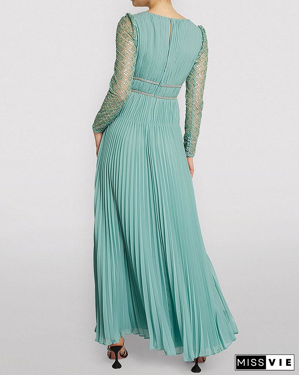 Chiffon pleated maxi dress V-neck