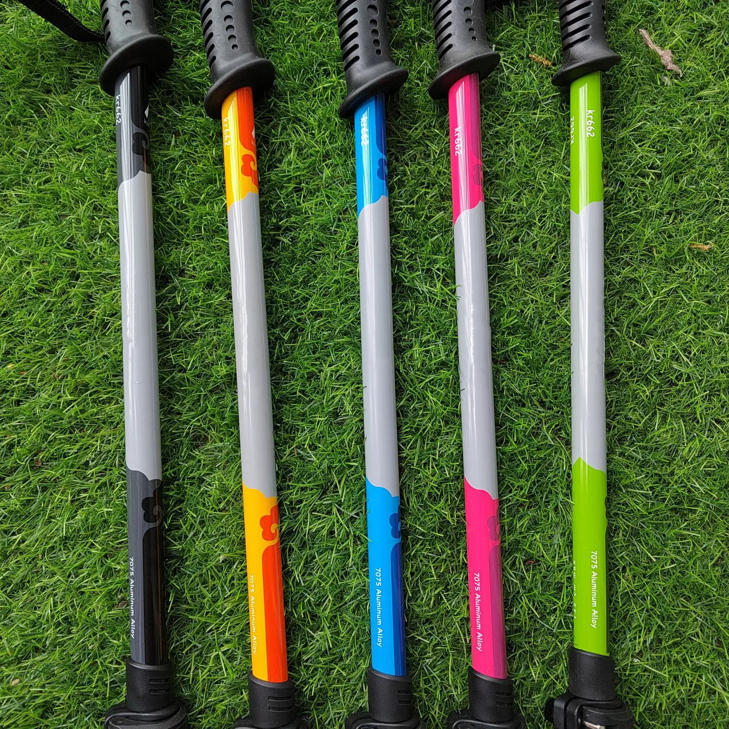 Manufacturer Oem Hiking Adjustable Alpenstock pole Lightweight Climbing Stick Camping Folding Trekking Poles For Hiking Outdoor