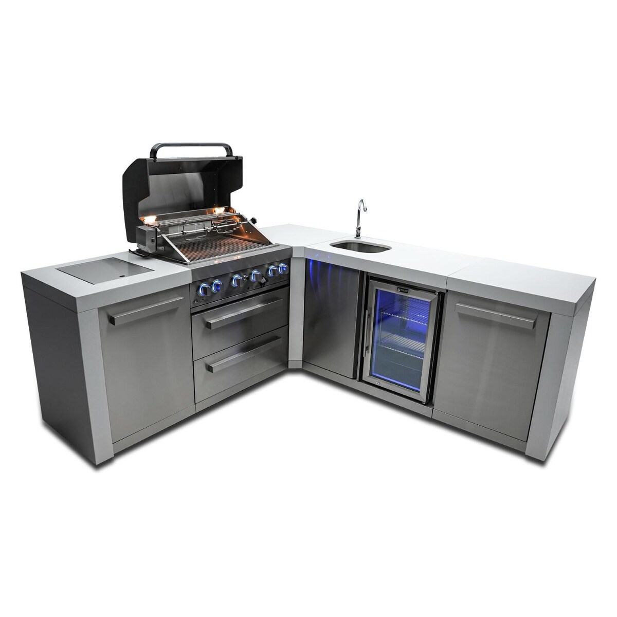 Mont Alpi 400 Deluxe 90 Degree Propane Gas Island Grill W/ Beverage Center， Infrared Side Burner， and Rotisserie Kit