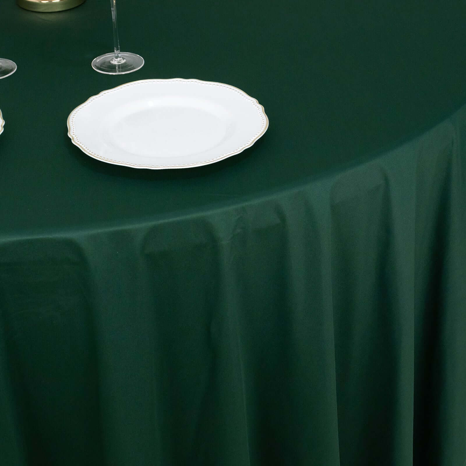 Hunter Emerald Green Premium Scuba Round Tablecloth, Wrinkle Free Polyester Seamless Tablecloth 120