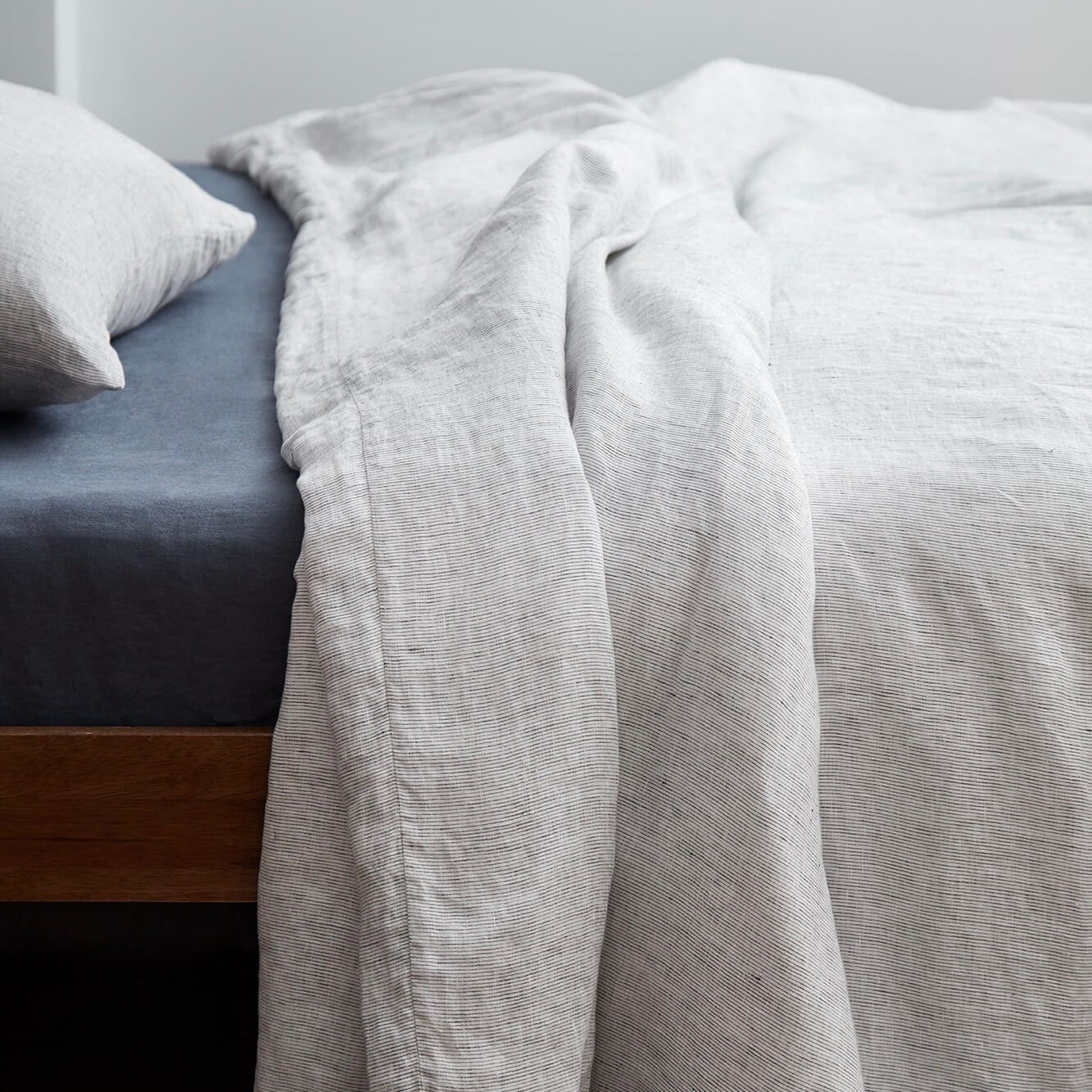 Stonewashed Linen Bed Bundle - Midnight Series