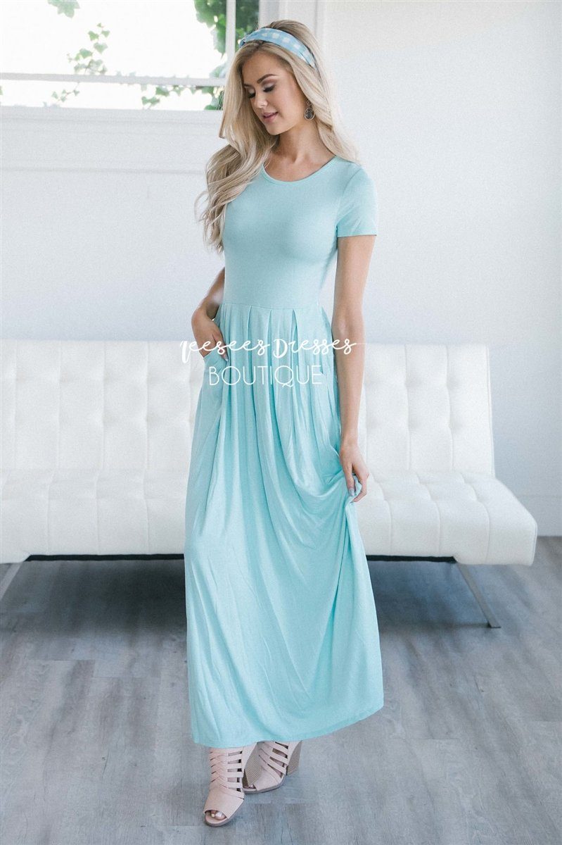 Short Sleeve Pleated Maxi Dress