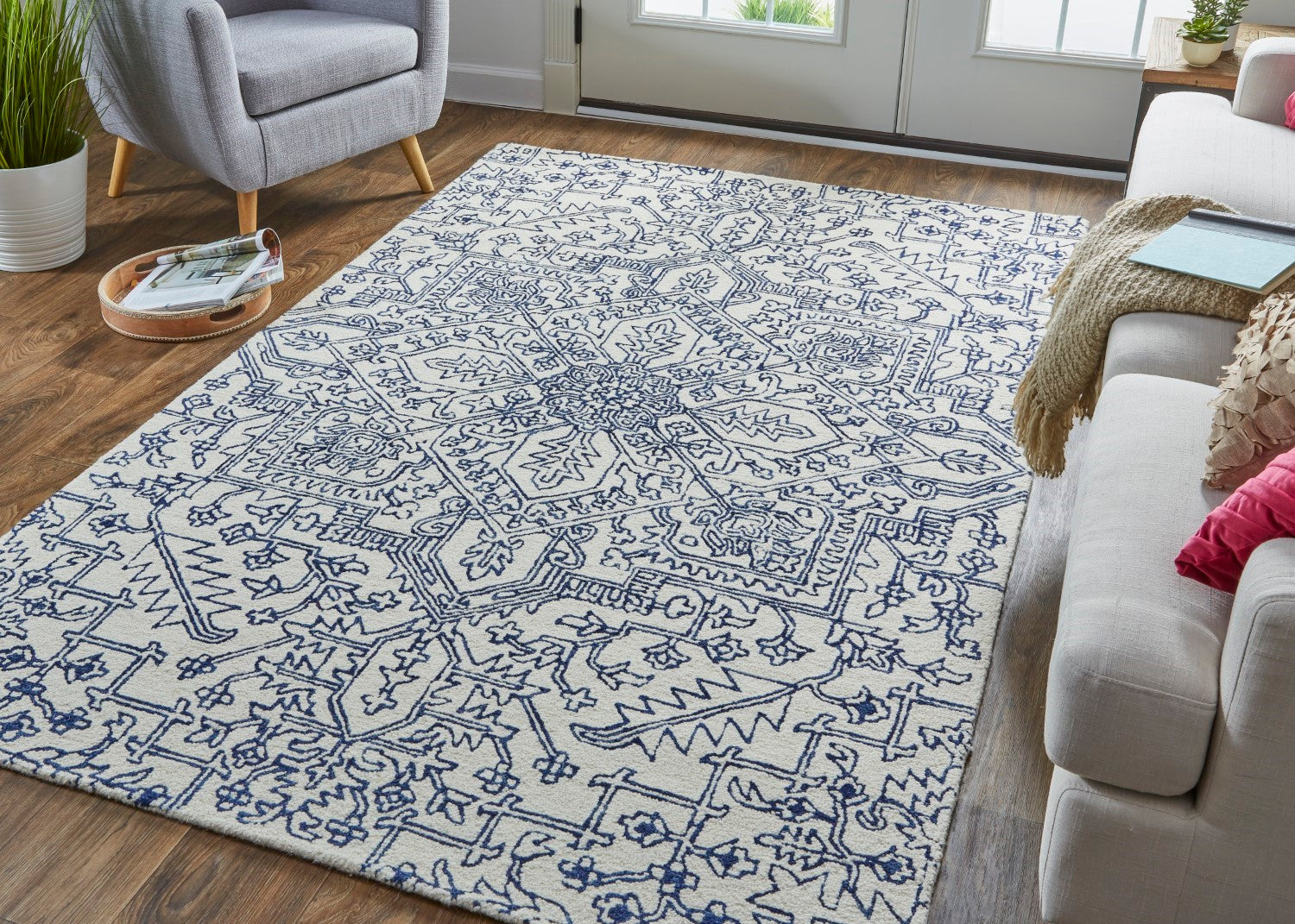 Natal Hand-Tufted Medallion Ivory/Navy Rug