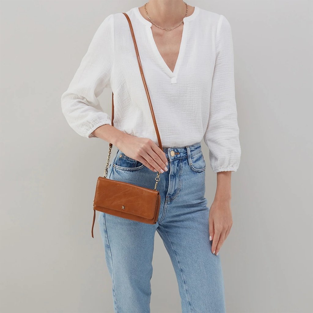 HOBO  Rubie Crossbody in Truffle