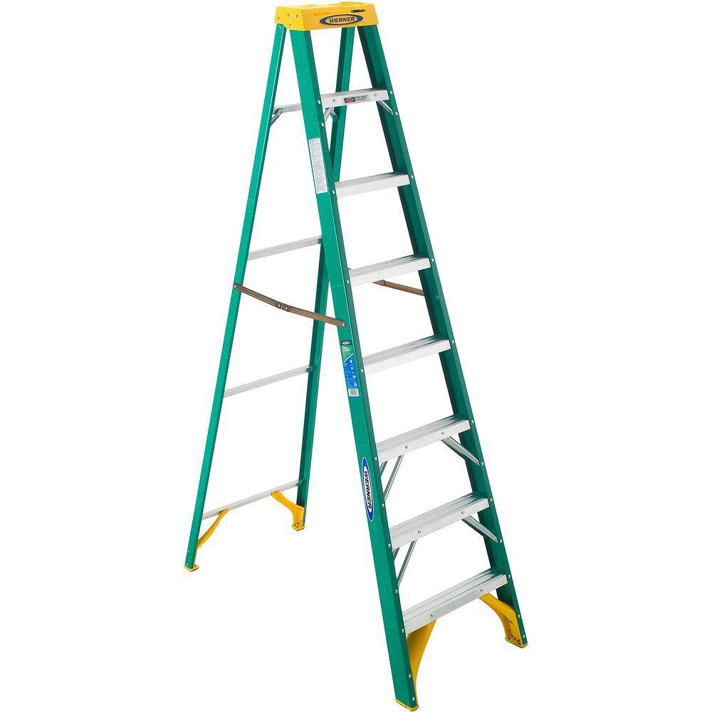 Werner 8 ft. Fiberglass Step Ladder with 225 lb. Load Capacity Type II Duty Rating 5908