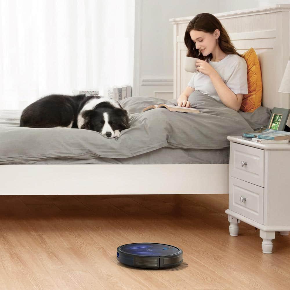 Eufy RoboVac G15 Robotic Vacuum Cleaner with Gyro Navigation Bagless Washable Filter MultiSurfaces in Black