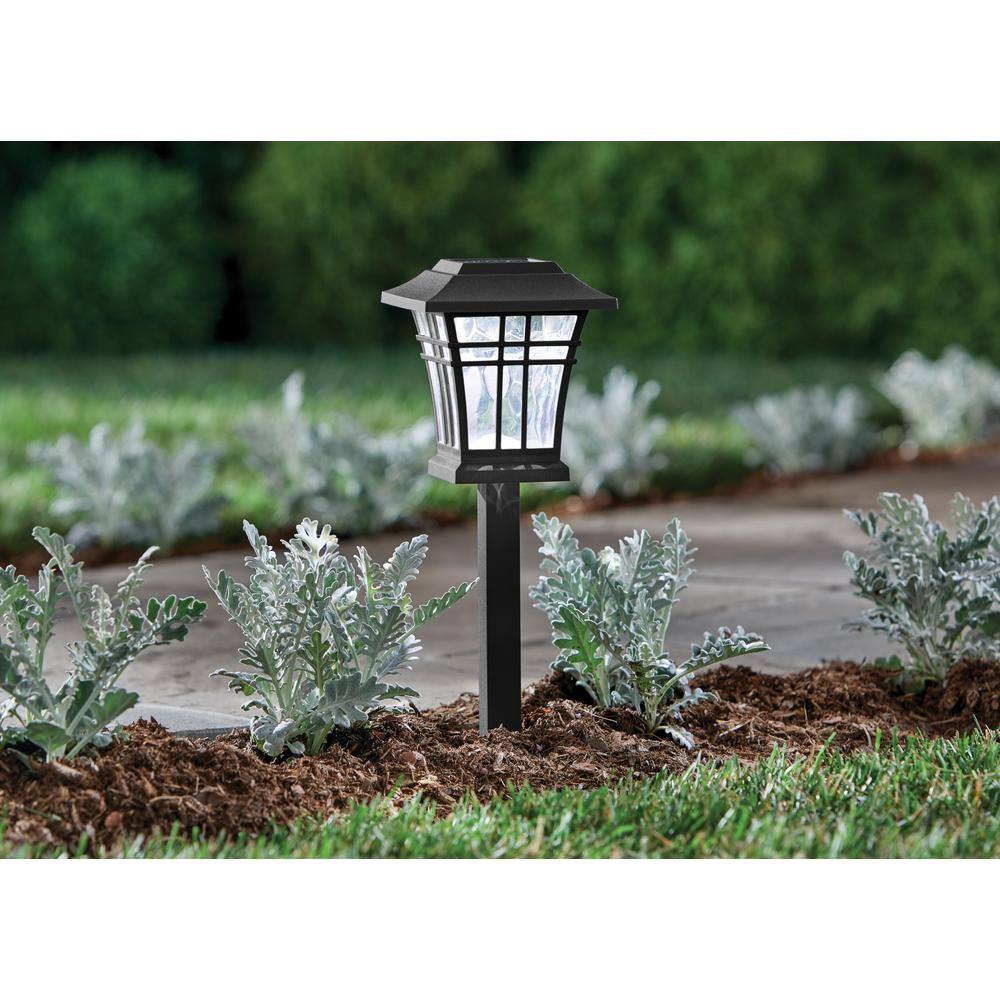 Hampton Bay Hartford 8 Lumens Solar Bronze LED Landscape Pathway Light P1500-07