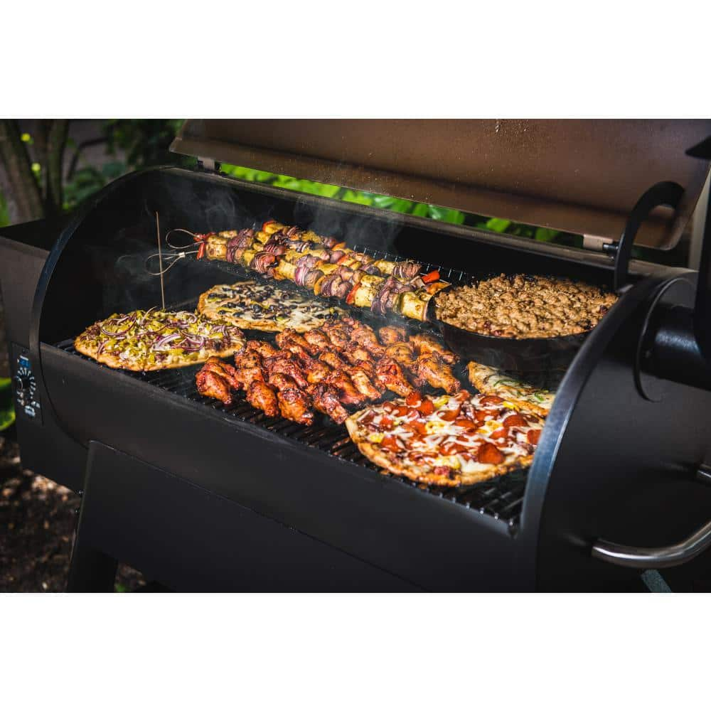 Traeger Pro Series 34 Pellet Grill in Bronze TFB88PZB