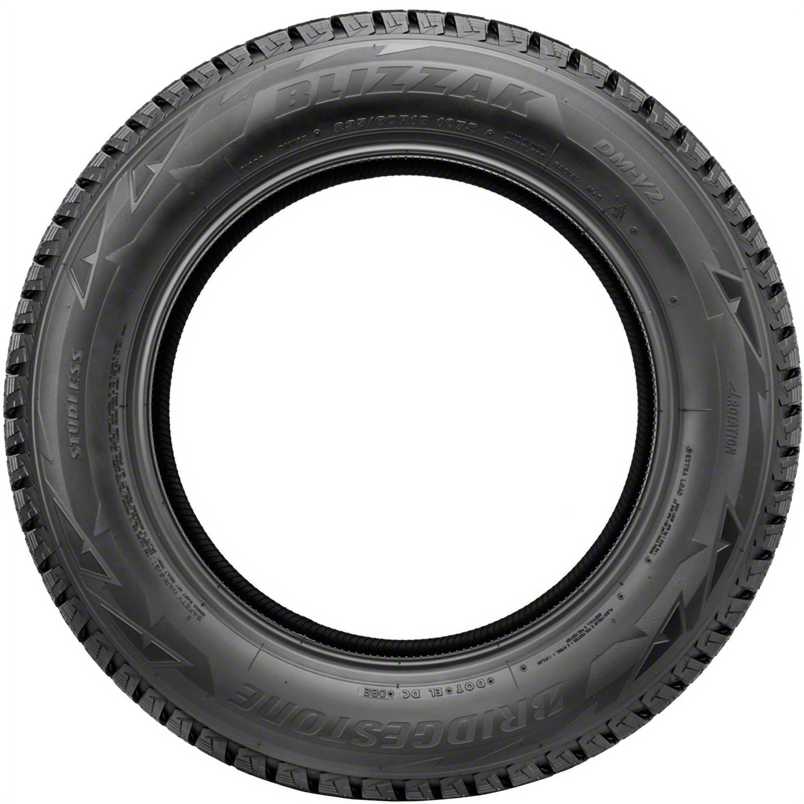 Bridgestone Blizzak DM-V2 Winter 255/70R17 112S Light Truck Tire