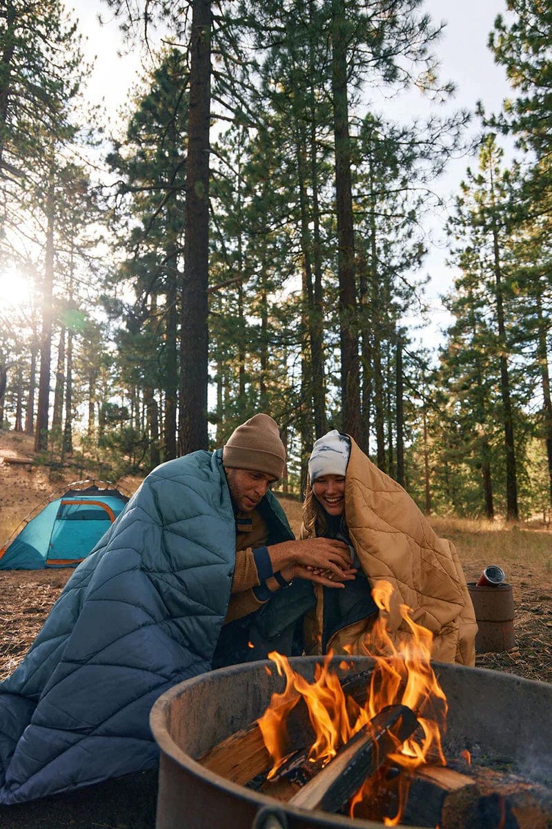 Nomadix Puffer Blanket